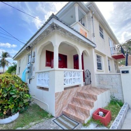 ברידג'טאון Carmen Apartment מראה חיצוני תמונה