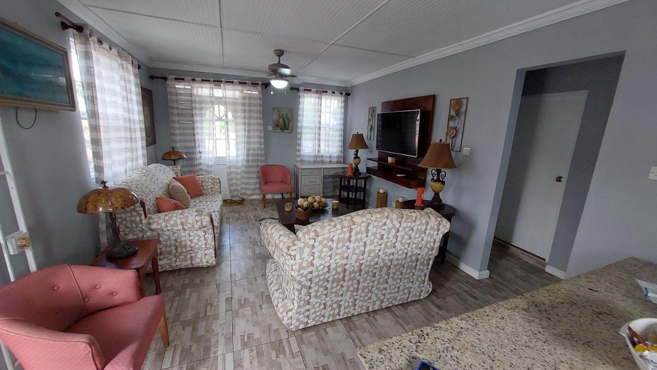 ברידג'טאון Carmen Apartment מראה חיצוני תמונה