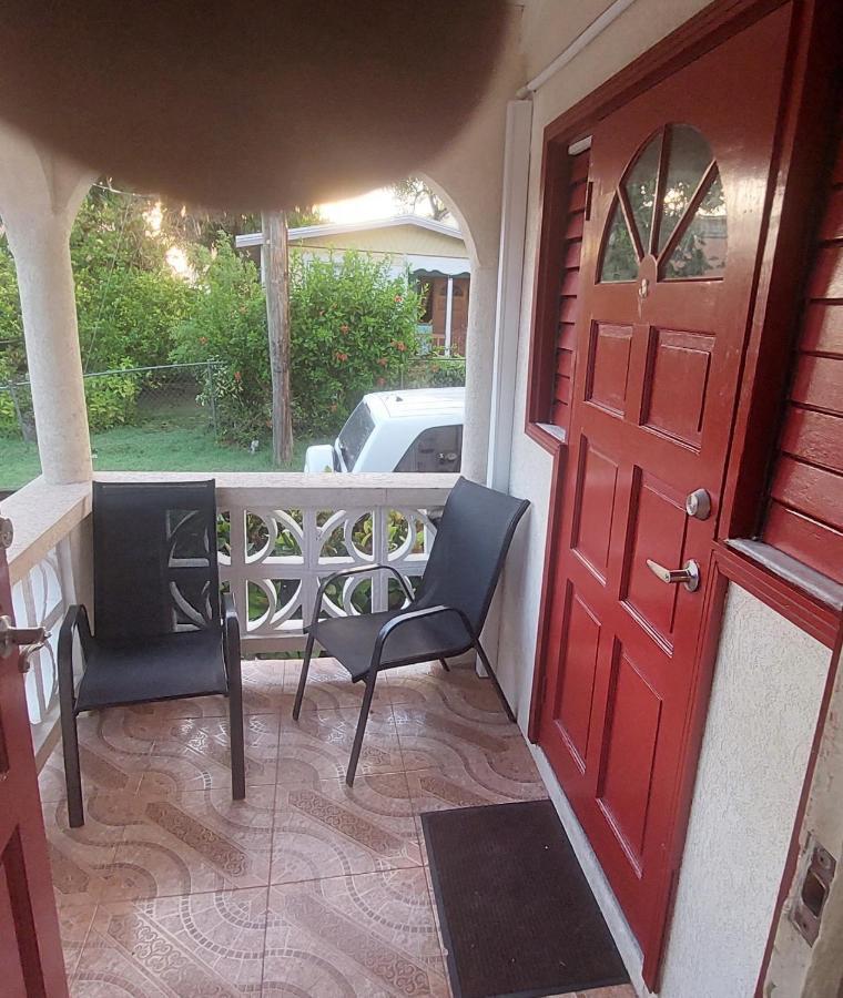 ברידג'טאון Carmen Apartment מראה חיצוני תמונה
