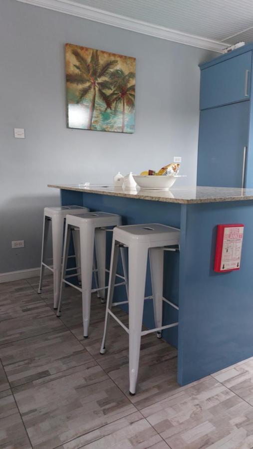ברידג'טאון Carmen Apartment מראה חיצוני תמונה