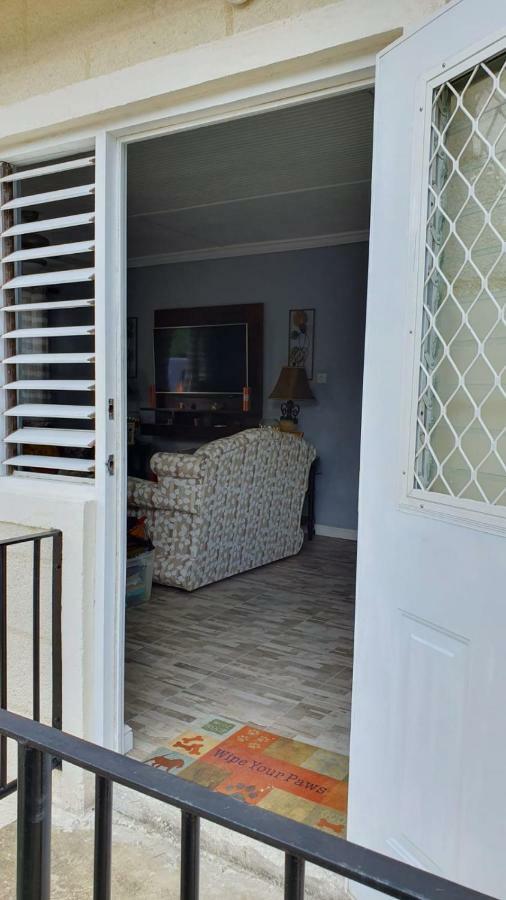 ברידג'טאון Carmen Apartment מראה חיצוני תמונה